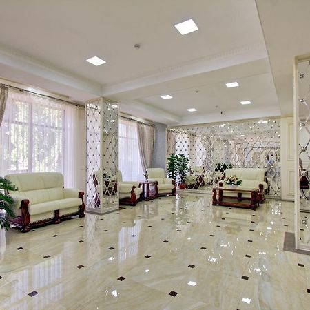 Discovery Hotel Bishkek Exterior photo